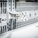 Schaltschrank Abdeckungshalter gesteckt auf Schiene - ED 138